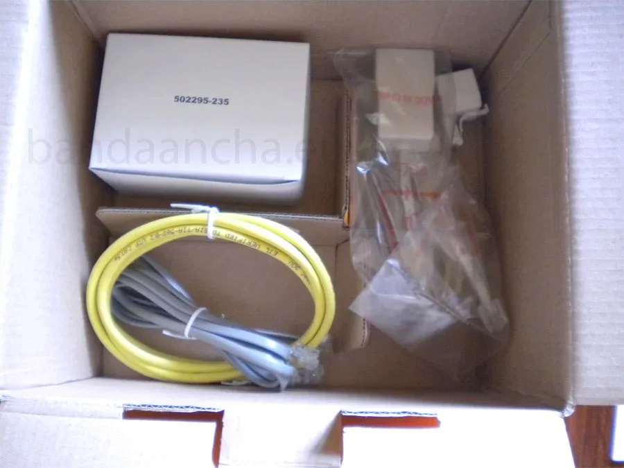 Contenido caja router Jazztel