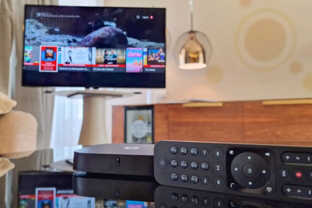 El nuevo decodificador de Vodafone TV con Android TV: contenido 4K con  Chromecast para todos los clientes