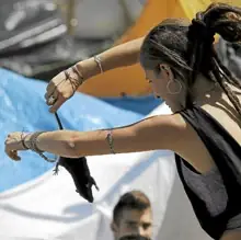 http://estaticos04.cache.el-mundo.net/elmundo/imagenes/2011/06/03/portada/1307094805_extras_portada_0.jpg
