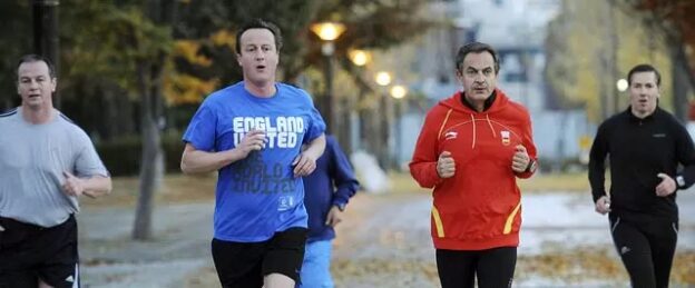 Zapatero y Cameron haciendo Footing. | Reuters